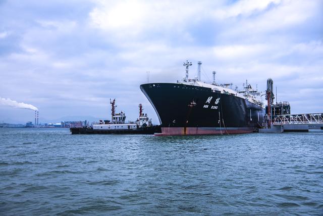 增长3成多!秀屿港区lng接卸量超830万立方米