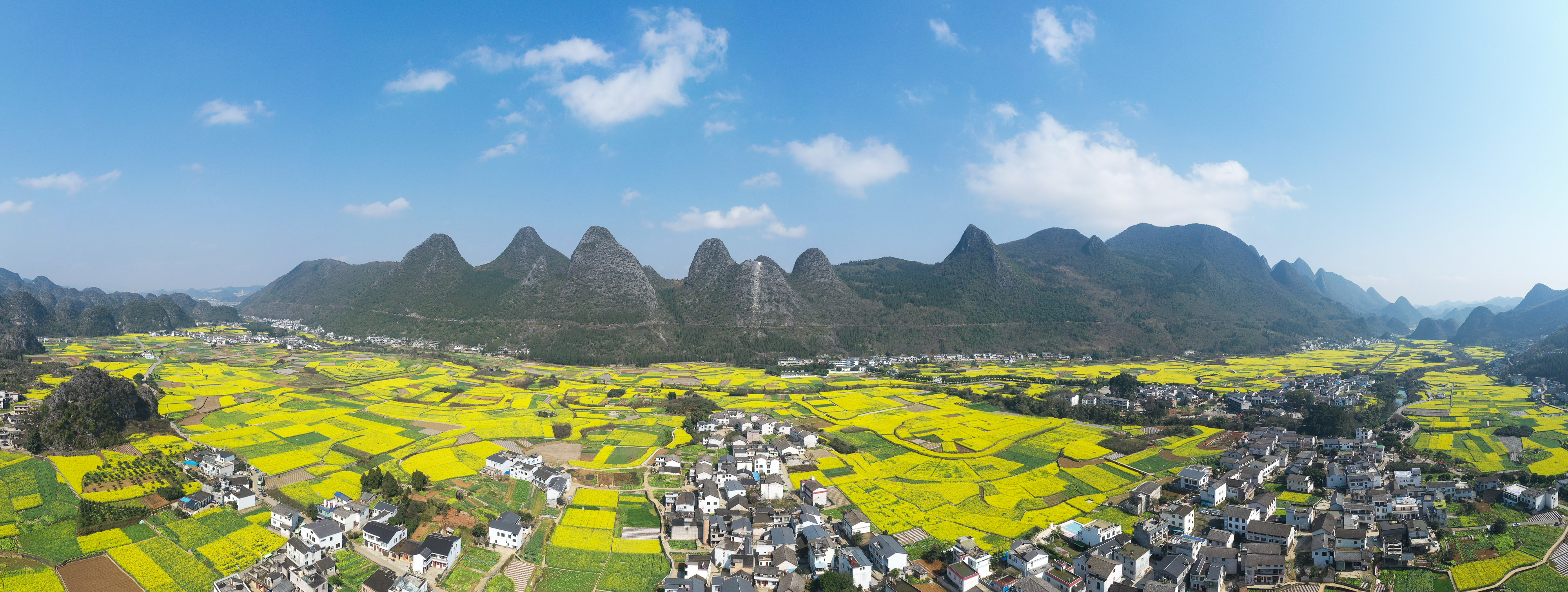 兴义市万峰林景区:文旅融合跑出消费新动能