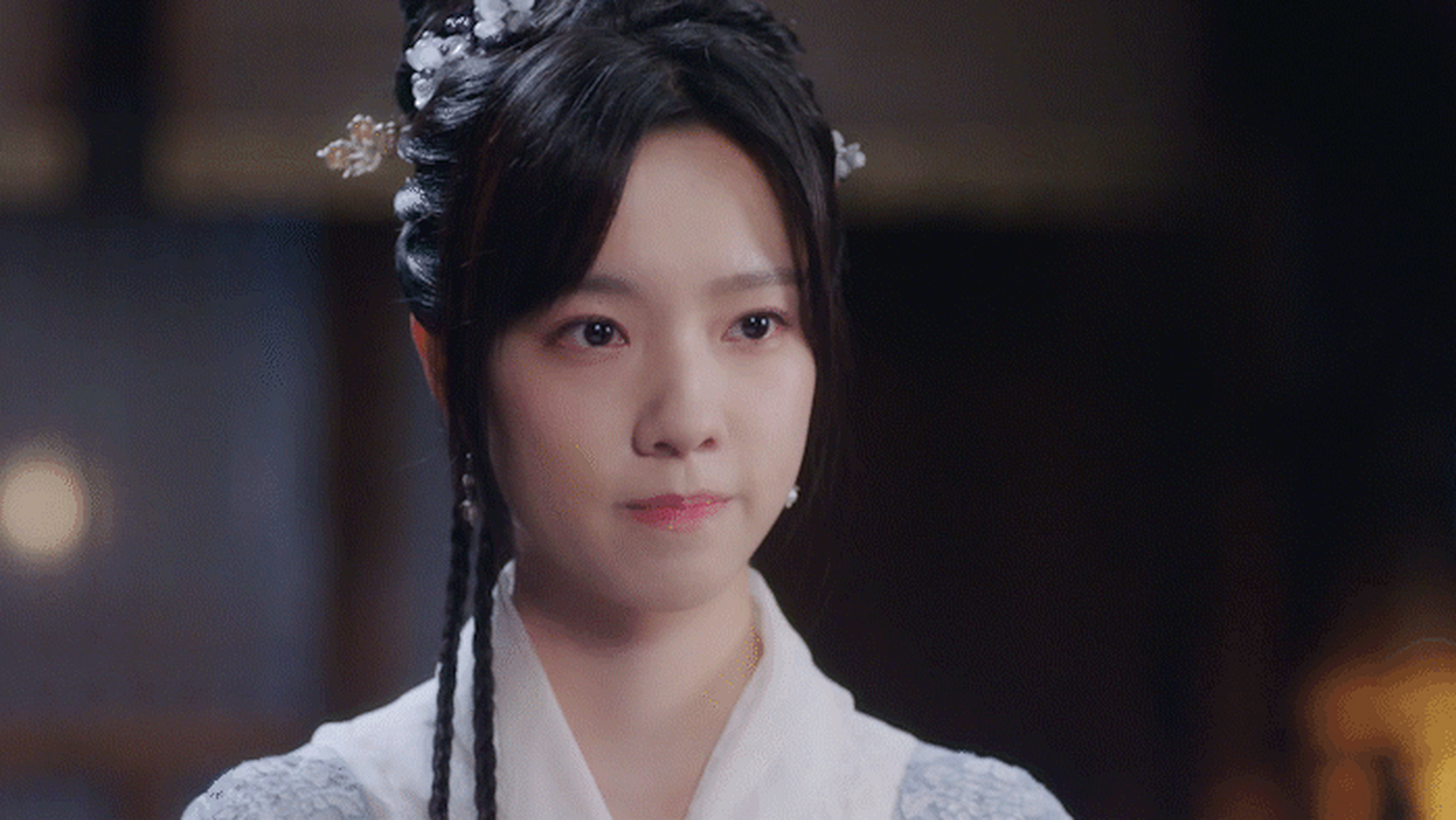 看来真是小菜一碟,姚晨只会恭喜她拿下一个角色!那么庄达菲是不是靠