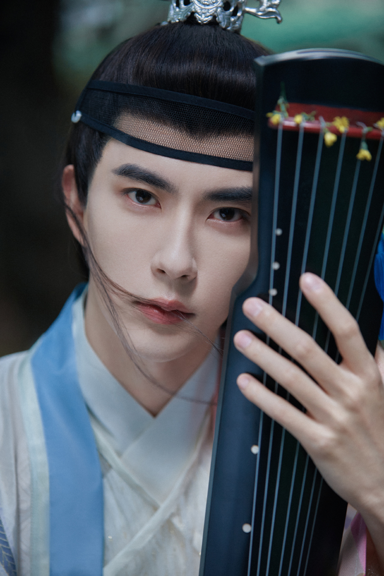 "国风少年"于朦胧:花里胡哨的汉服,照样穿得很好看