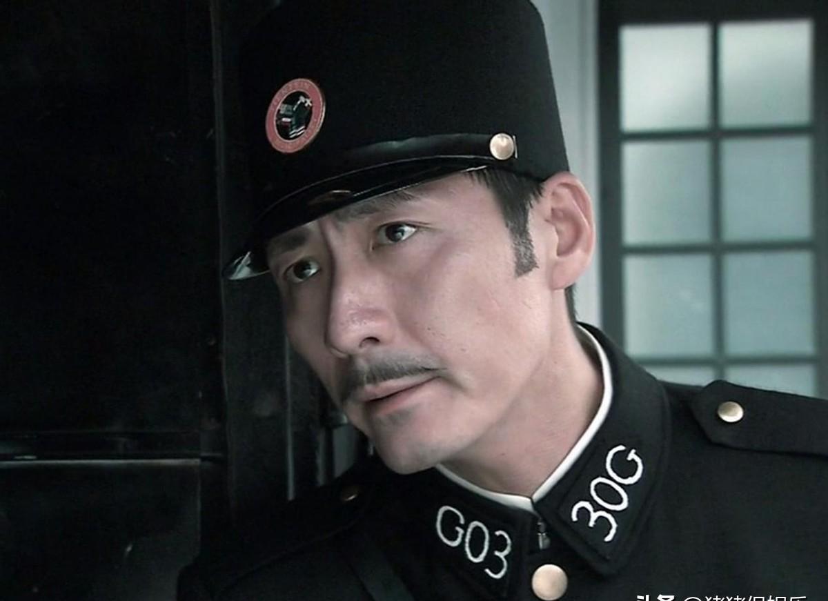 谍战剧《借枪》张嘉译,李乃文再掀谍战风云,实力派戏骨云集