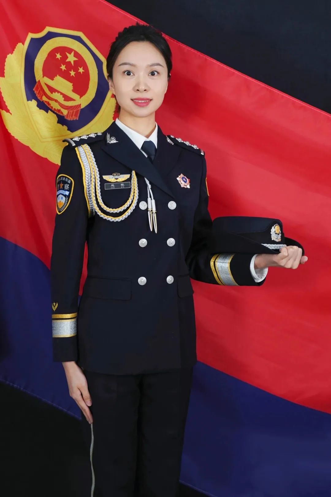 你好,警察节|致敬又美又飒的涪城女警