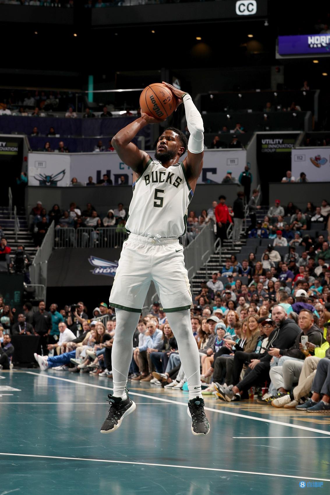 百步穿杨!比斯利9中7贡献20分 三分7中6