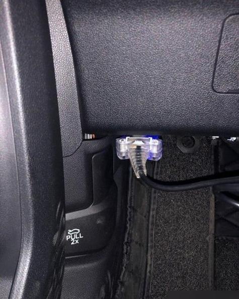 斯柯达明锐的obd接口位置隐秘且关键,它位于车辆内部的特定区域,为