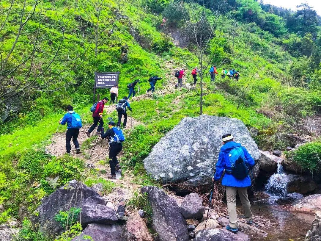 24(晚)-25 轻装徒步清凉峰环线,登顶浙西之巅,无限风光在顶峰