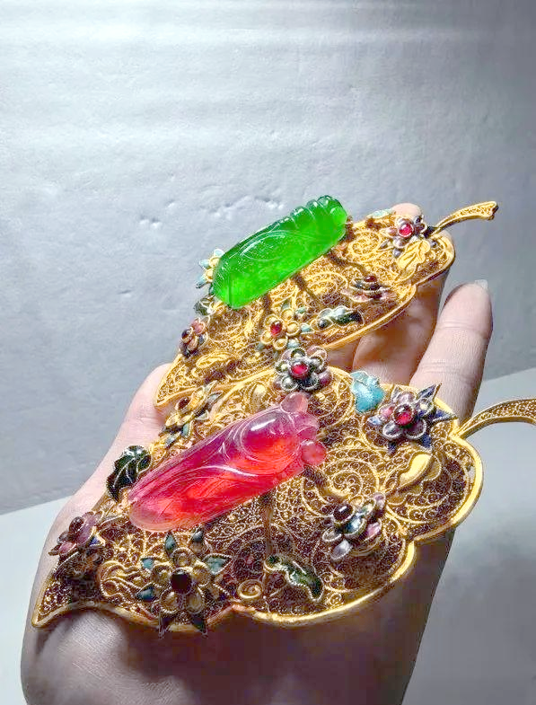 慈禧钟爱的翡翠蝈蝈:一件蕴含丰富历史文化的艺术珍品