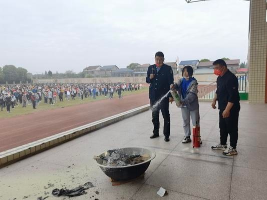 汉寿县辰阳中学:开展消防演练,筑牢安全底线