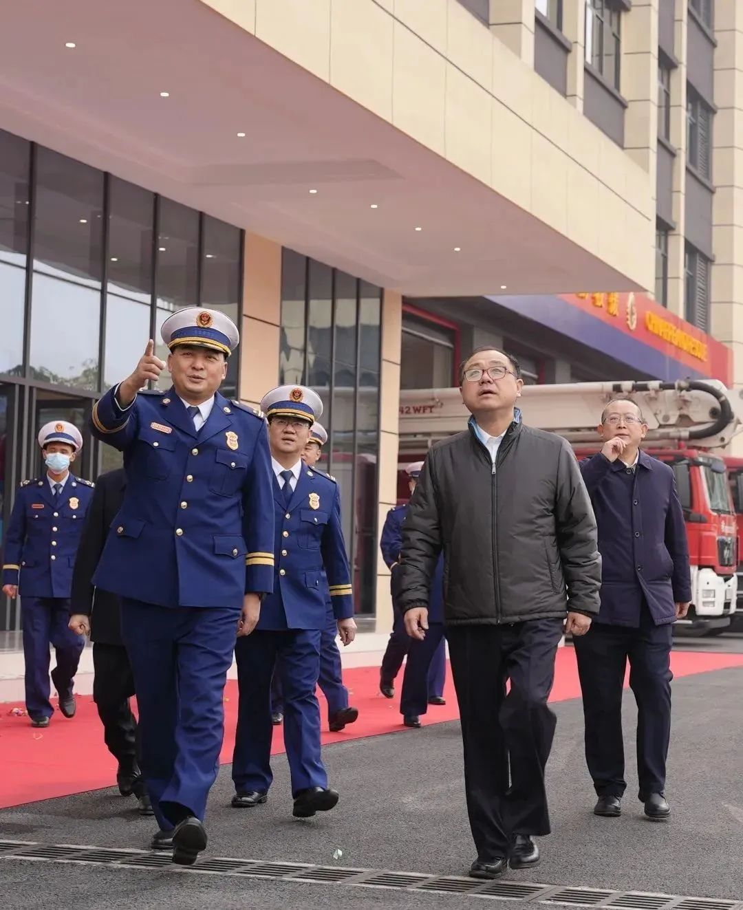 长寿区晏家消防救援站举行揭牌进驻仪式