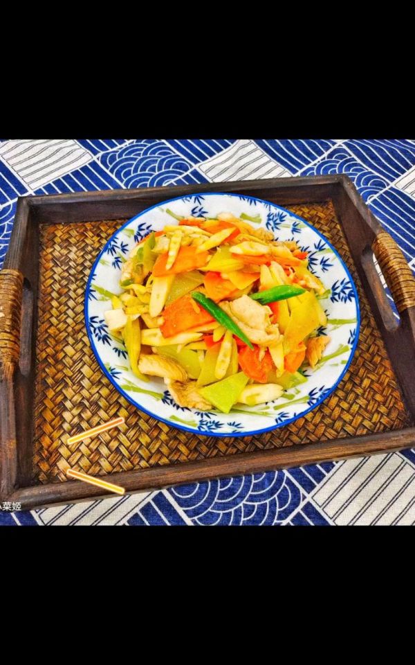 我心中的冬日限定 双笋炒鸡脯