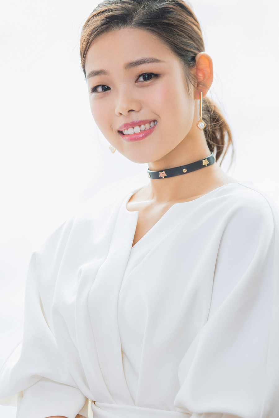 《公子不可逑》里的徐若晗长得好像莫小贝