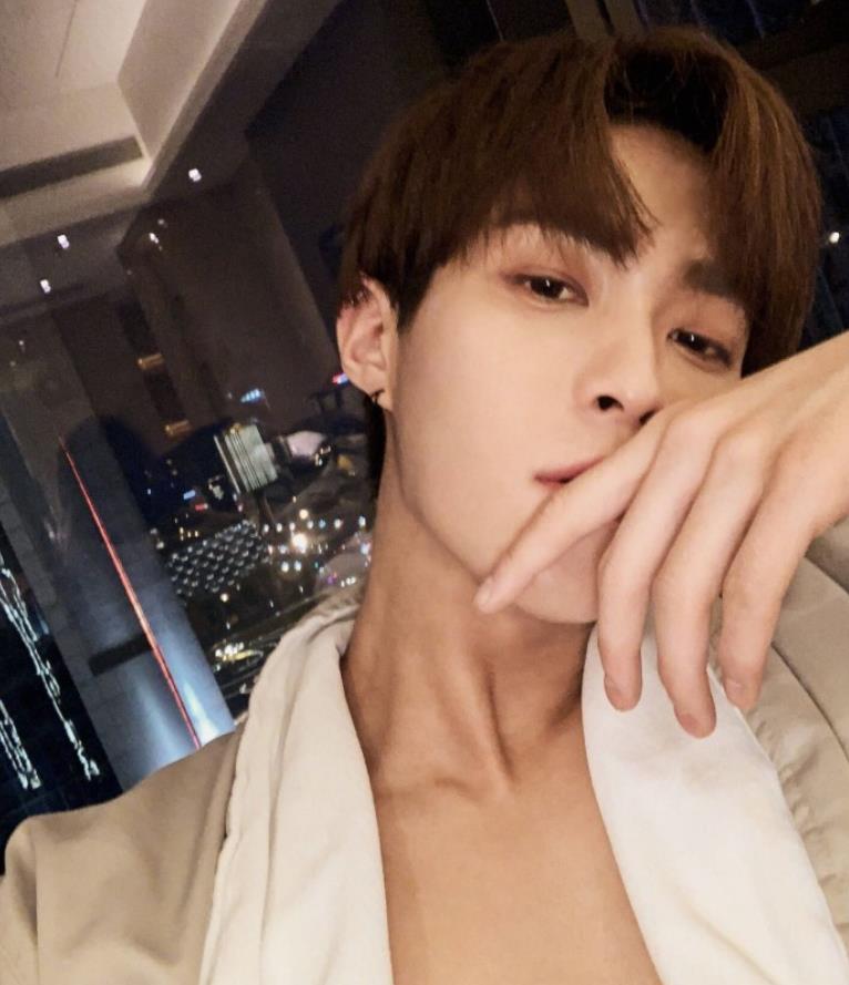 塌房了,但又没完全塌?