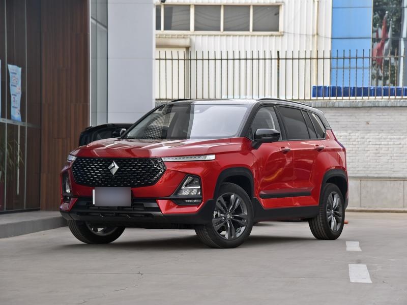 宝骏汽车引入了新颖的钻石标志,作为其新一代车型的象征,传递出尊贵与