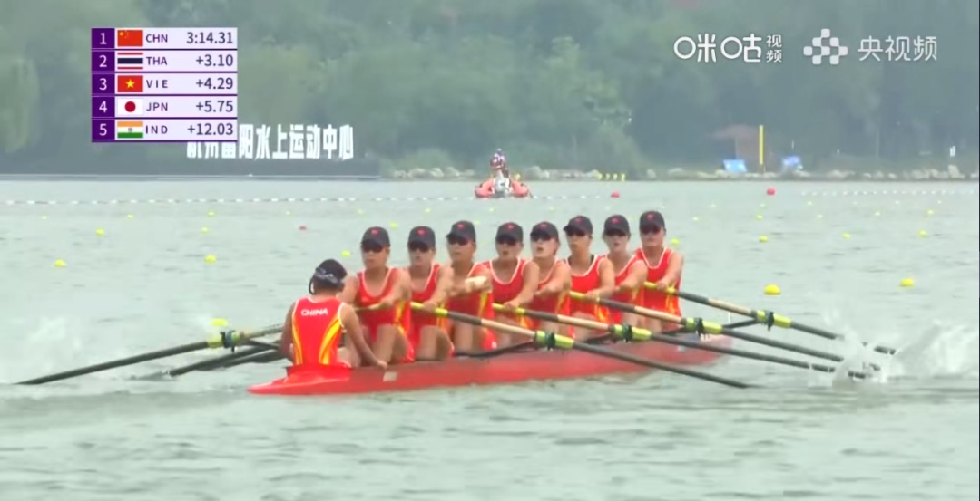 上海运动员分获女子四人双桨,赛艇女子八人单桨有舵手决赛金牌!