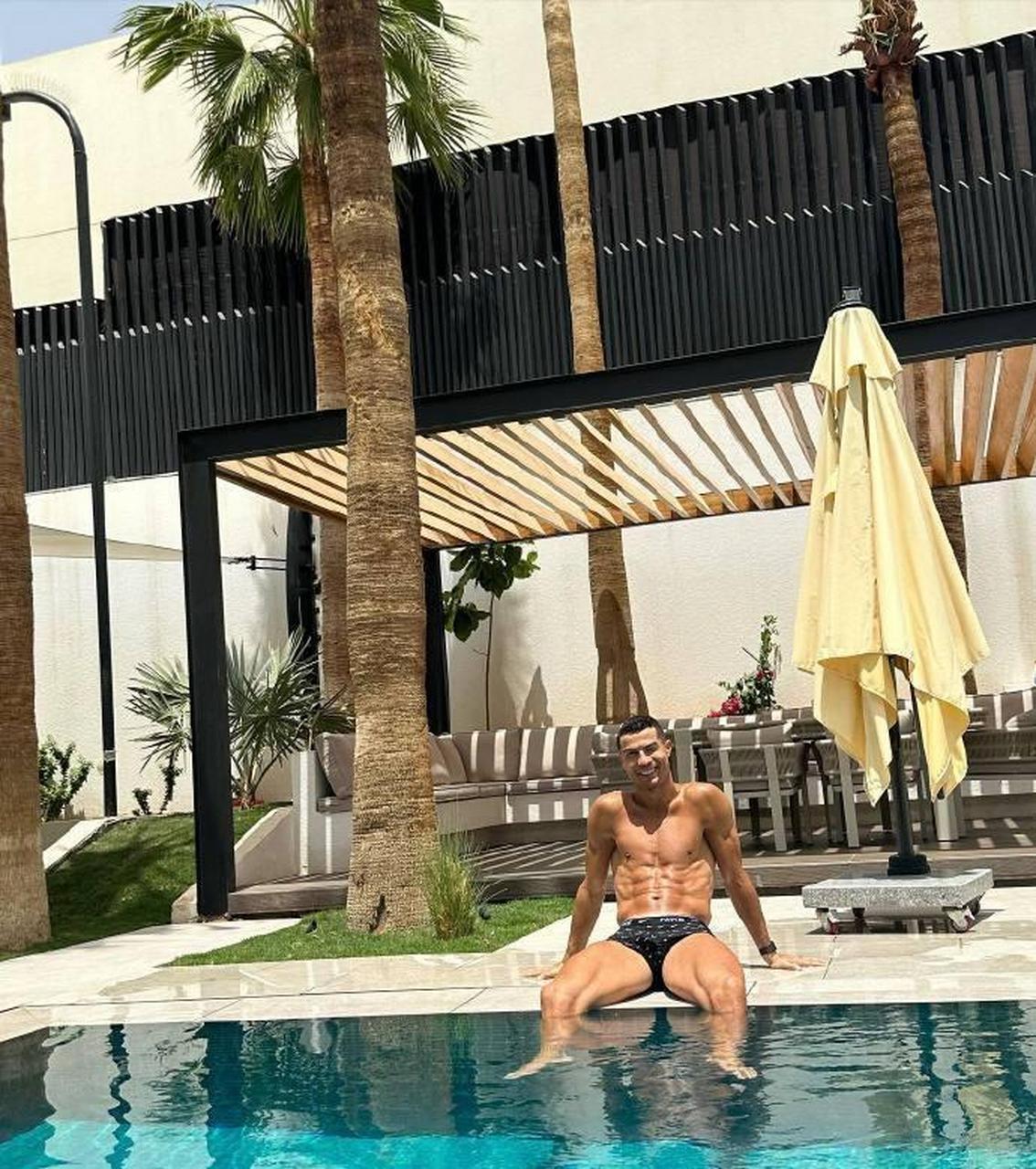 c罗的身材也太好了!