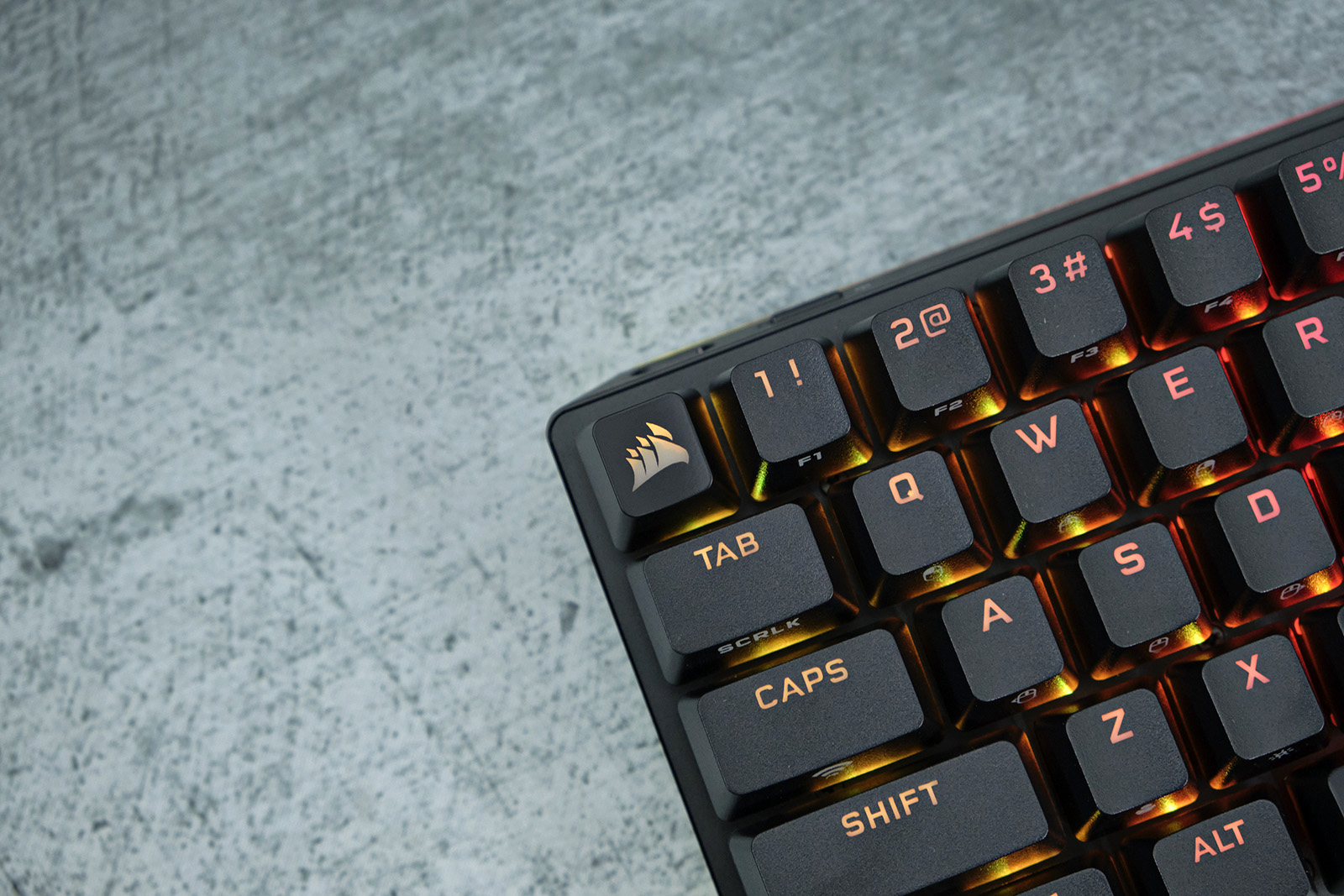 三模无线,热拔插,全方位升级美商海盗船k70 pro mini wireless