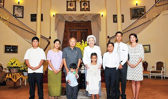 三分钟了解拉那烈亲王的家庭,两任妻子美貌如花,儿子比明星都帅