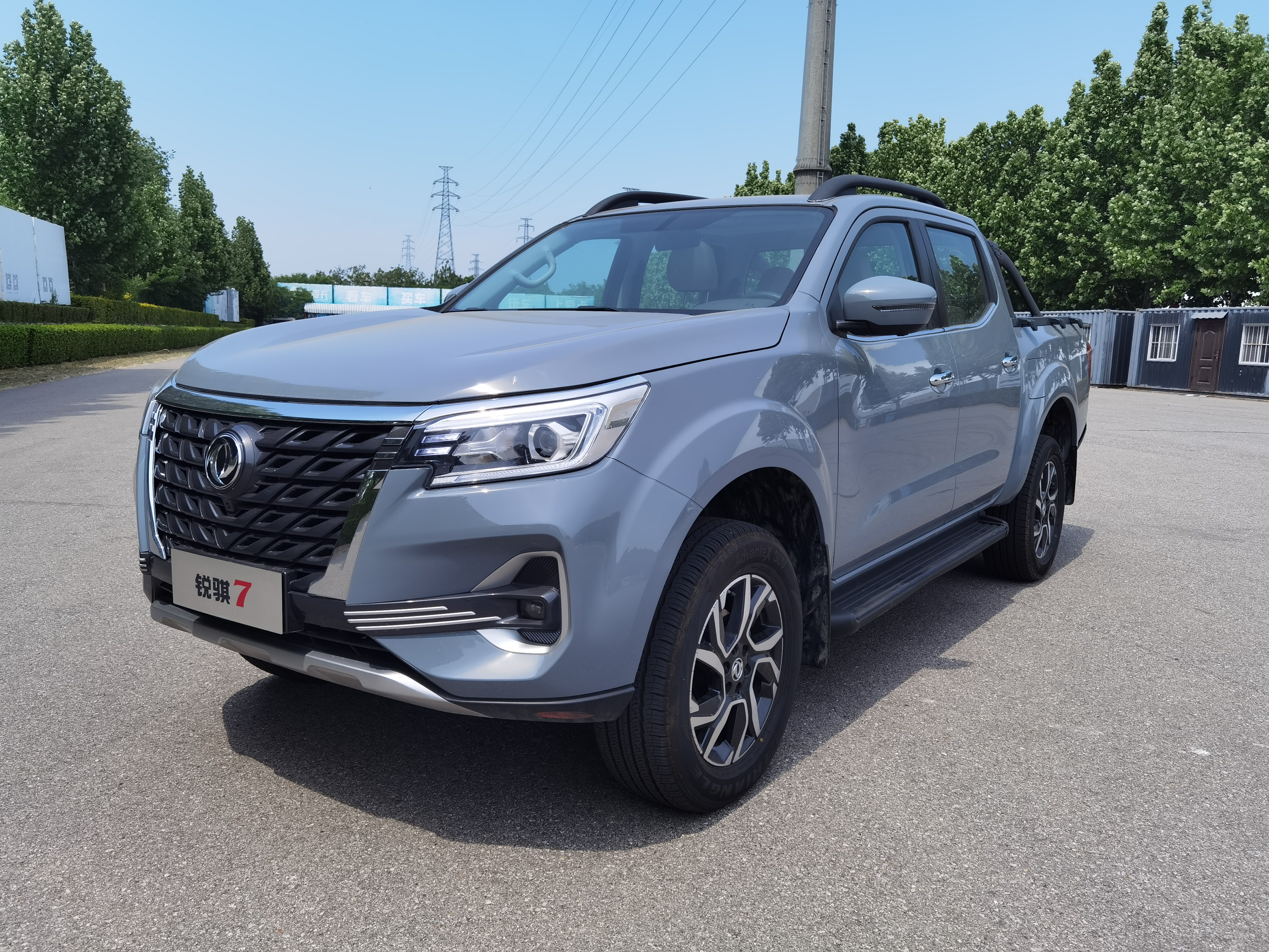 驾值观|带货箱的移动"大沙发"!场地试驾郑州日产锐骐7皮卡