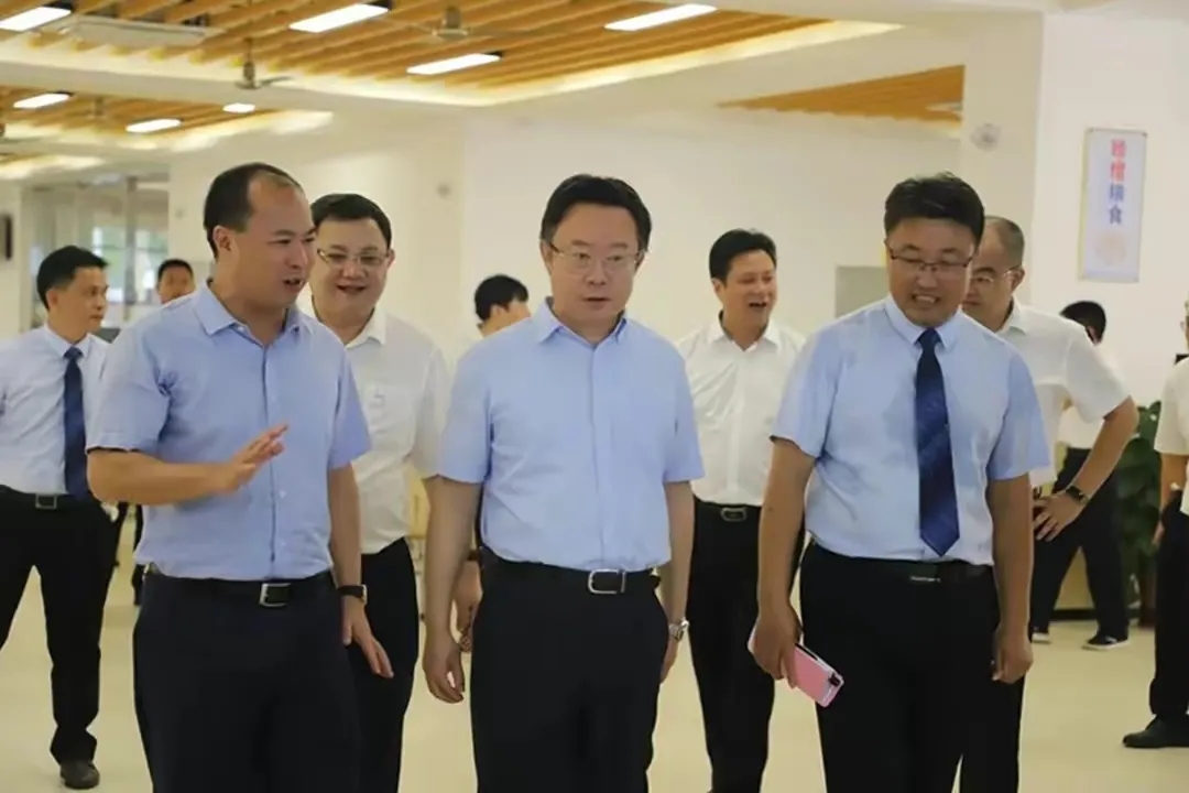 广东茂名"石化巨头"杨金明:22岁创业,年入151亿