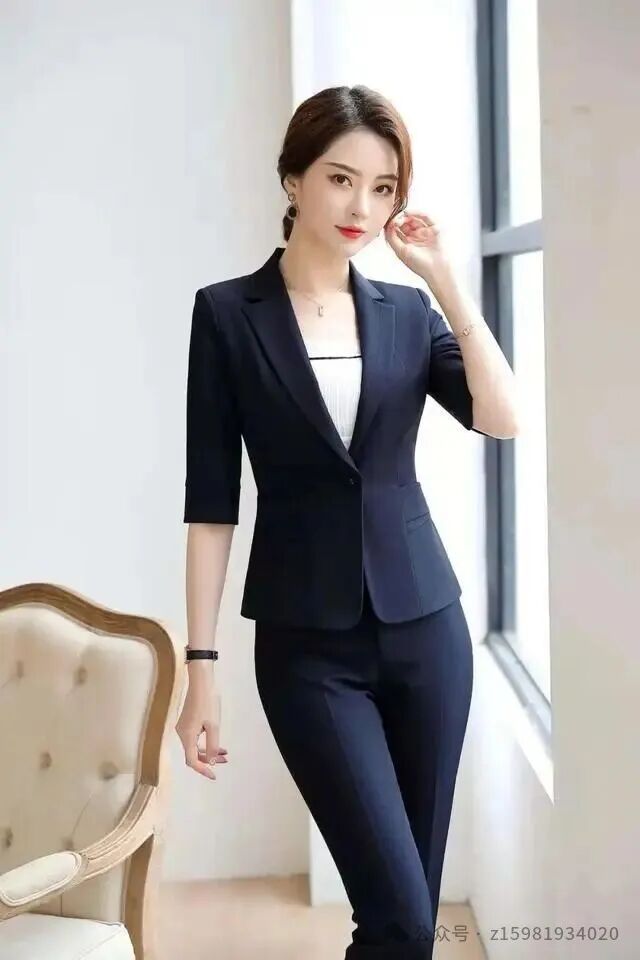 西装美女,干练优雅有气场,时髦精致有个性