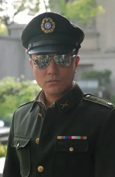 不想去电影院,也不是vip,看《毒刺》吧,被低估的悬疑谍战剧!