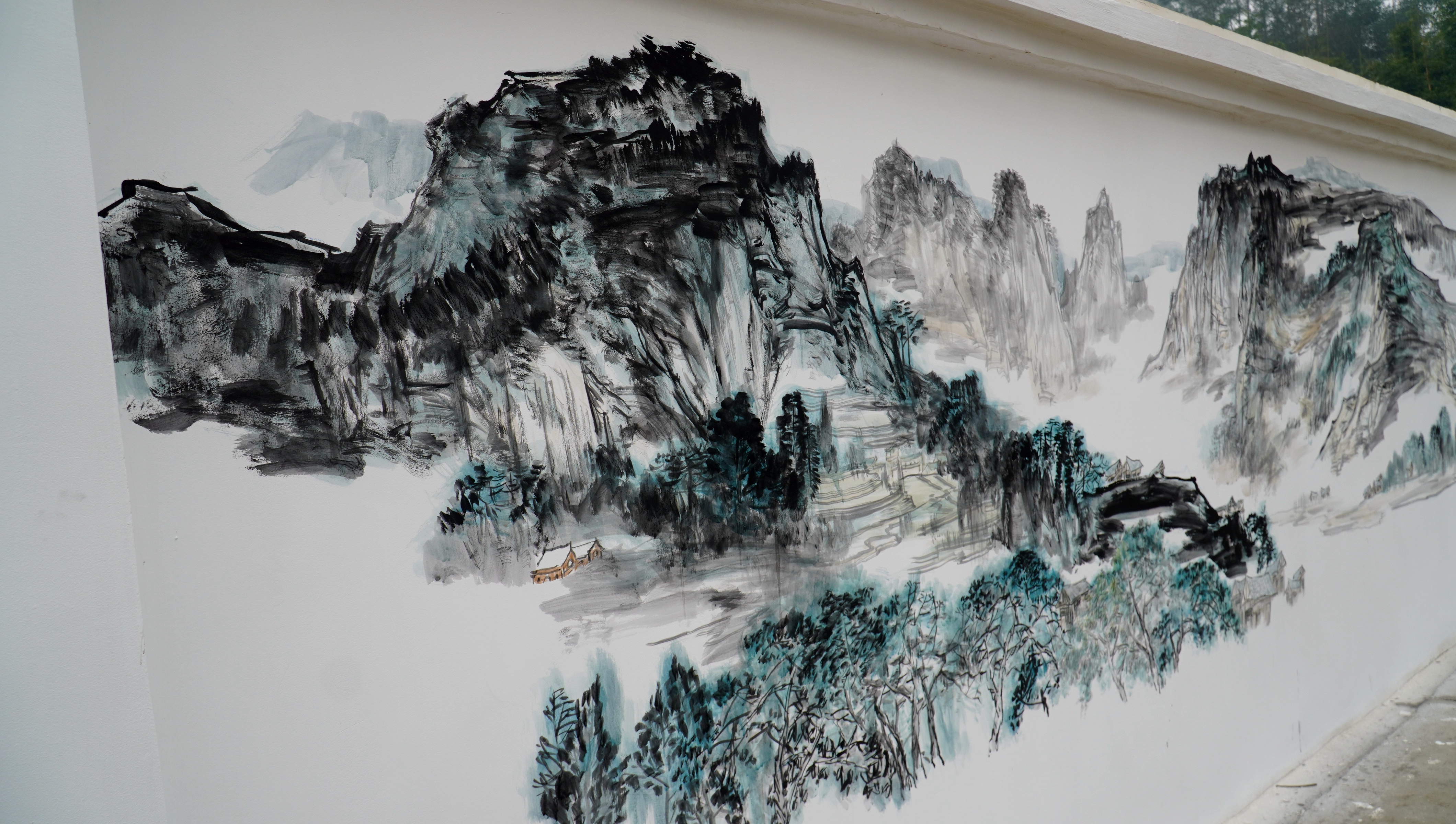 双溪兰花村:特色墙画绘出乡村振兴新景观