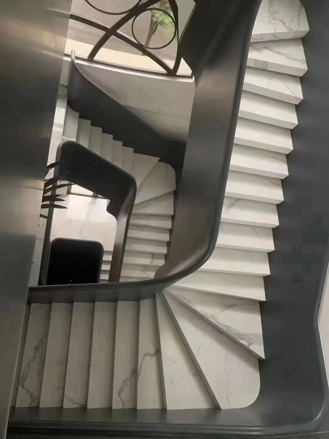 上海岩板全屋整装网红岩板悬浮楼梯效果展示上海邦大岩板批发加工