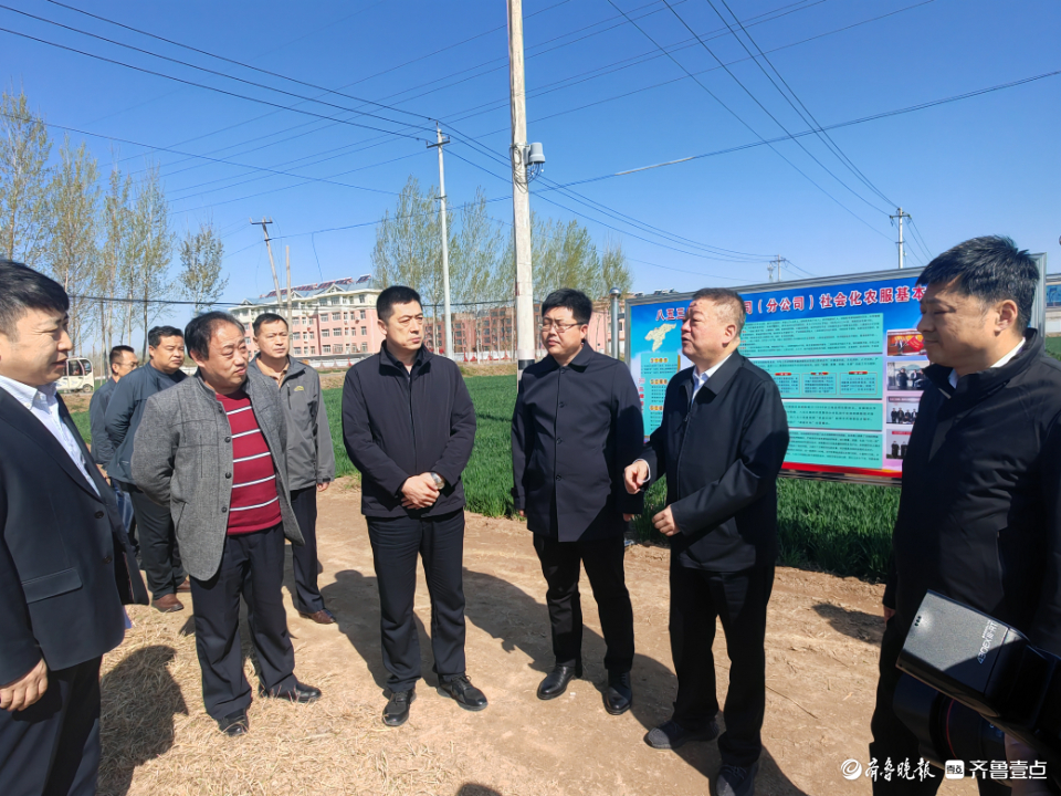 德州天衢新区赵虎镇举行土地流转签约仪式