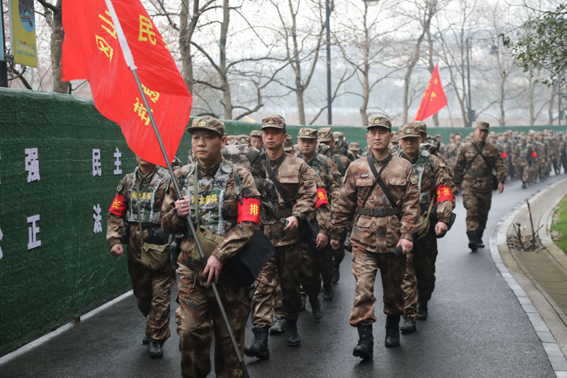 闻令而动练为战 武汉警备区新年度开训向实战靠拢