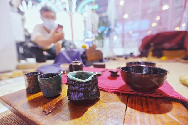 桂林柚器非遗传承人王伯杨:服贸会让广西漆器,柚罐打开销路