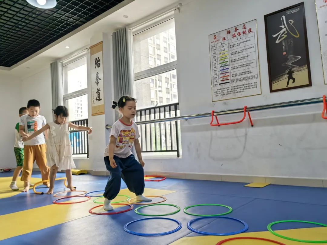 钟楼区永红街道总工会暑期爱心托管班,将国学融入托管服务,让孩子们