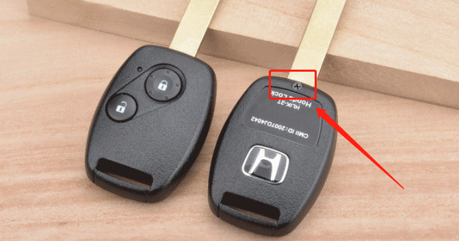 crv钥匙电池怎么换