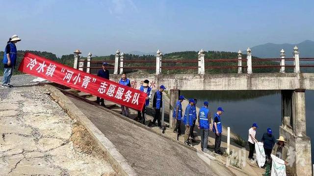 钟祥市冷水镇:坚持"四治两化" 全域推进"擦亮小城镇"建设