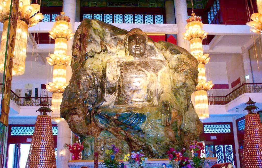 探访鞍山玉佛苑:领略世界最大玉佛的传奇魅力
