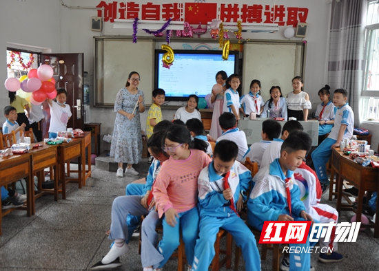 武陵源军地小学简介图片