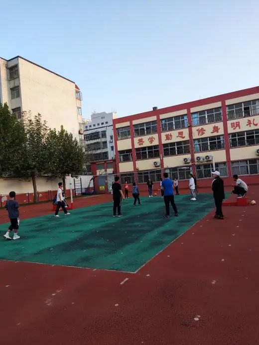 优化延时服务 提升惠民温度——潍坊市潍城区西园小学惠民服务纪实