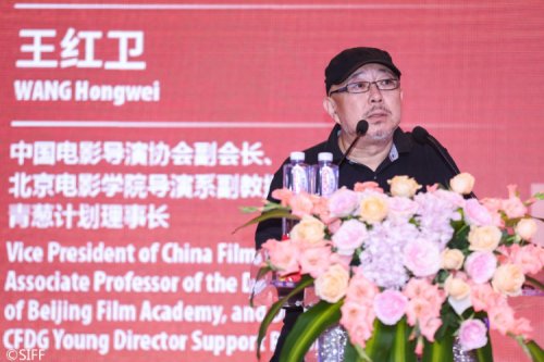 图片说明:王红卫