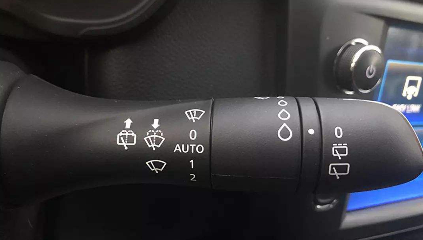 车灯auto是什么意思?