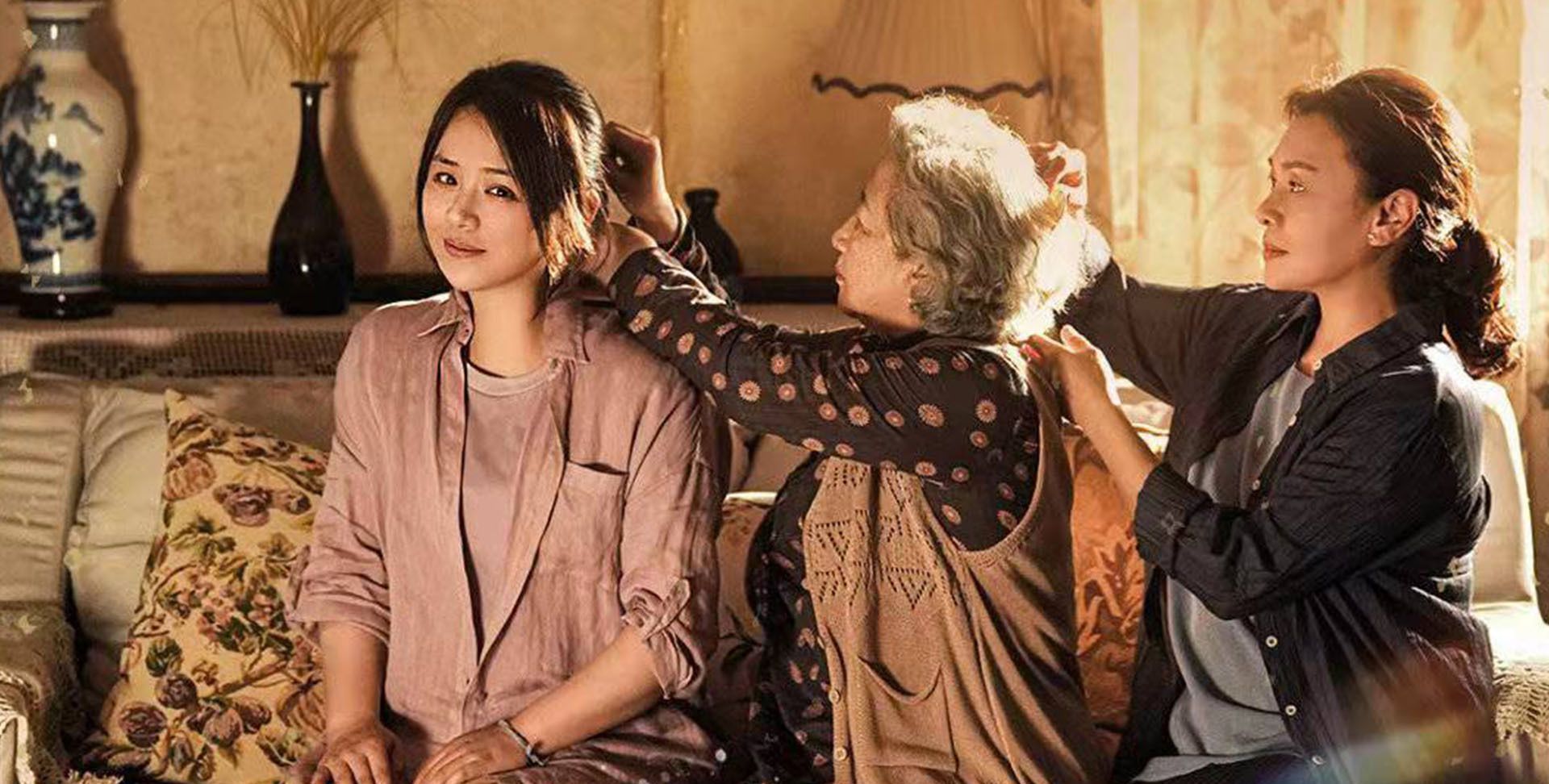 《江照黎明》黄蕙兰:中国式母亲?