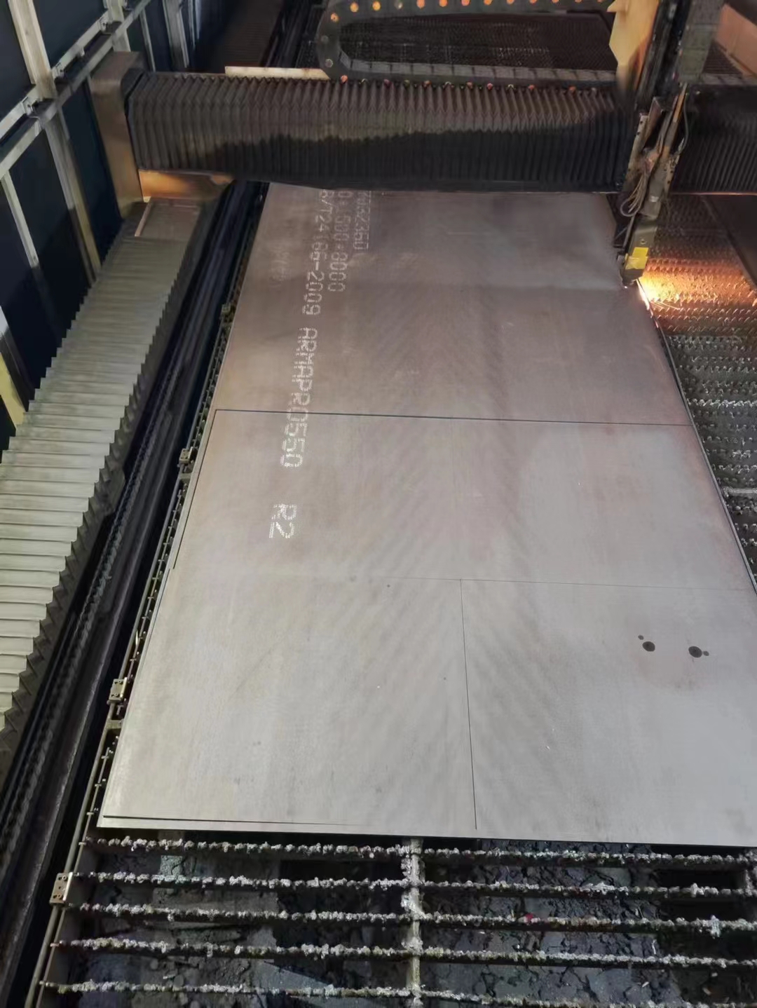 防弹钢板550 产地:涟钢