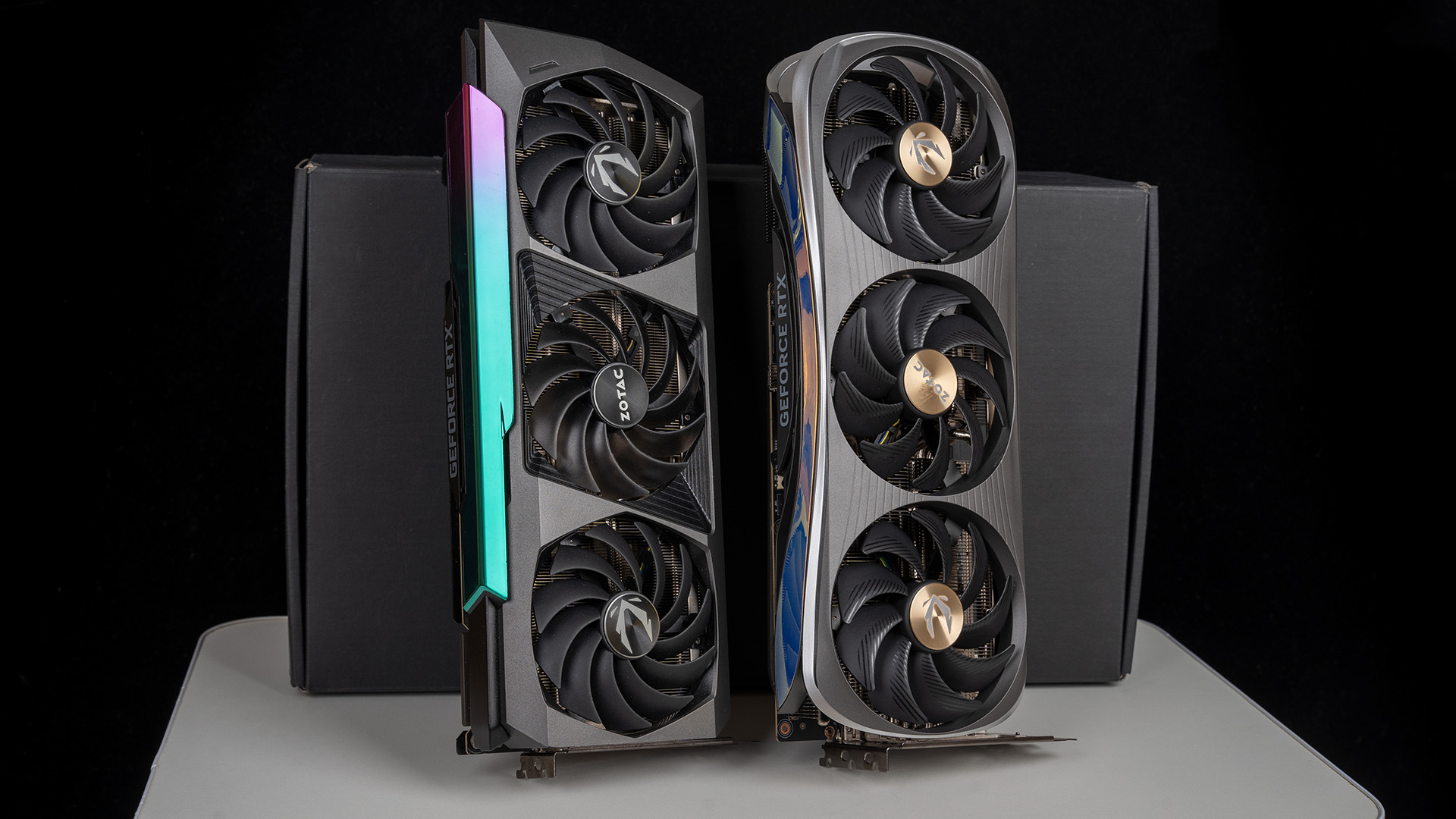 索泰rtx 4090 amp extrem airo评测,颜值优雅散热强大的旗舰显卡