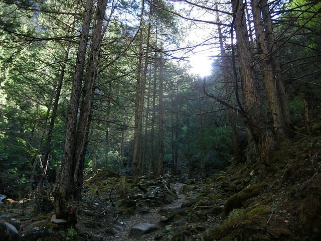 天堂地狱一线之间,卡斯地狱谷,一个藏在神山背后的传奇之处