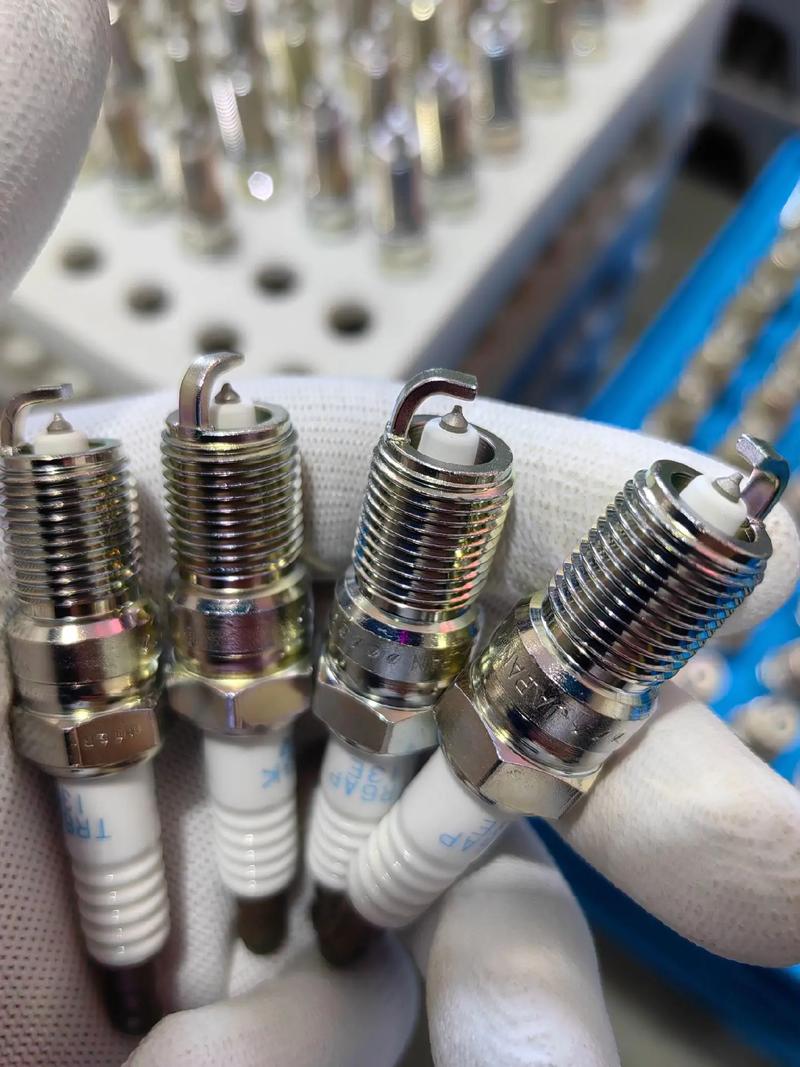 汽车的火花塞有几种型号