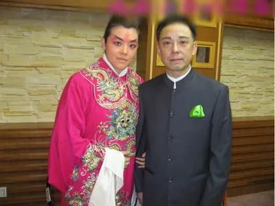 英年早逝的女老生杨双赫