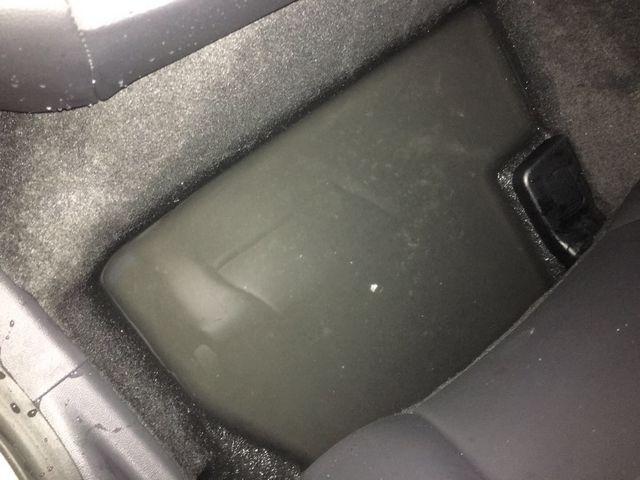 车内地毯进水半个月没干