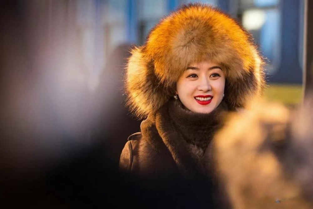 「新任谋女郎」赵丽颖转型之路再创高峰 当上国际名导张艺谋首部电视