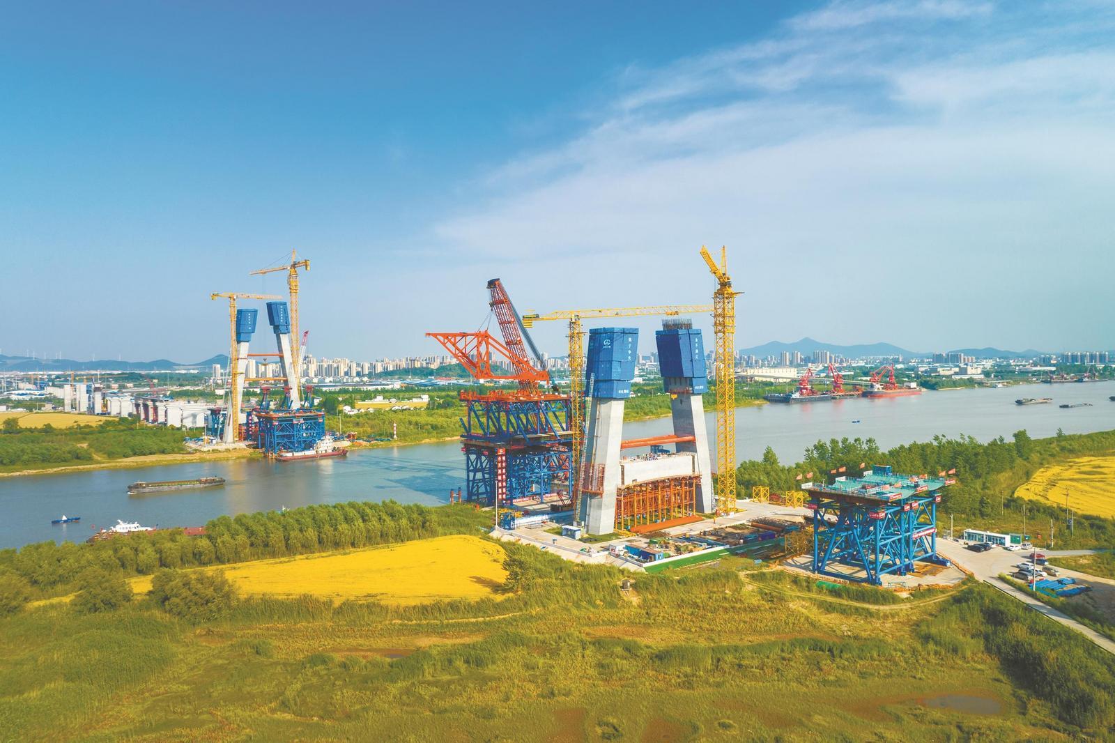 巢马城际铁路建设忙