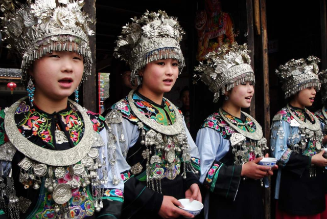 在神秘的大湘西,不仅住着好客的苗族和土家族,还藏有许多的非遗