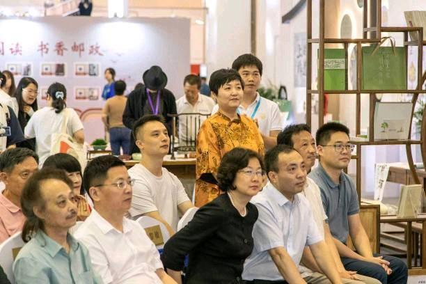 刀尖上的匠艺琴心!陆小琴《心与核》新书发布