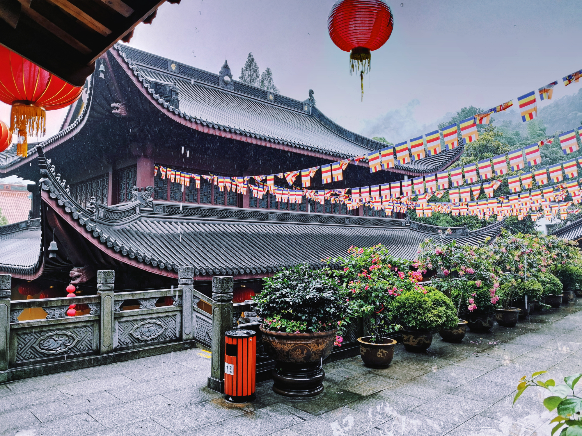 中国求姻缘极灵的寺庙,素斋5元一份,张国荣牌位就在此