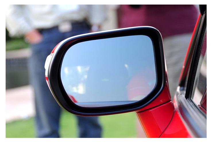 本田思域后视镜怎么调思域后视镜怎么加热?